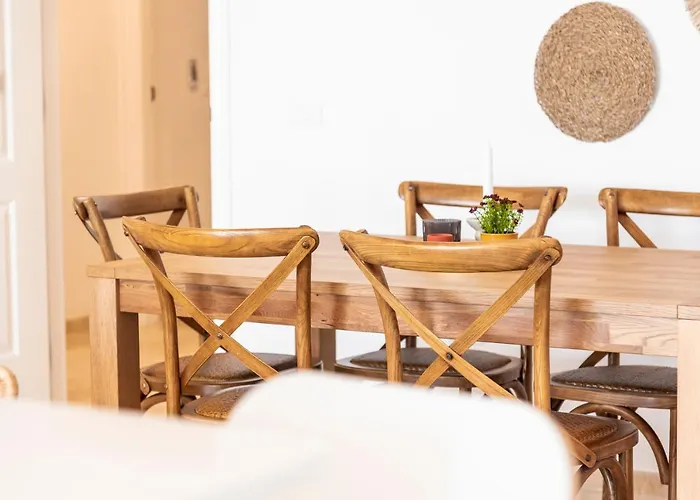 With Terrace And Private Parking Appartamento